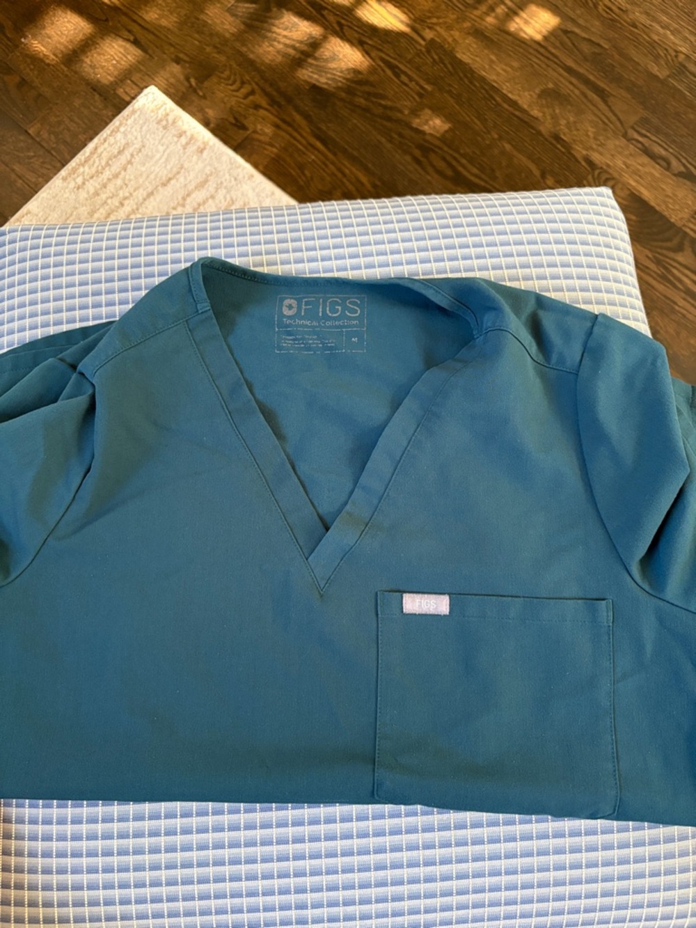 FIGS Women's Teal V-Neck Short Sleeve Scrub Top